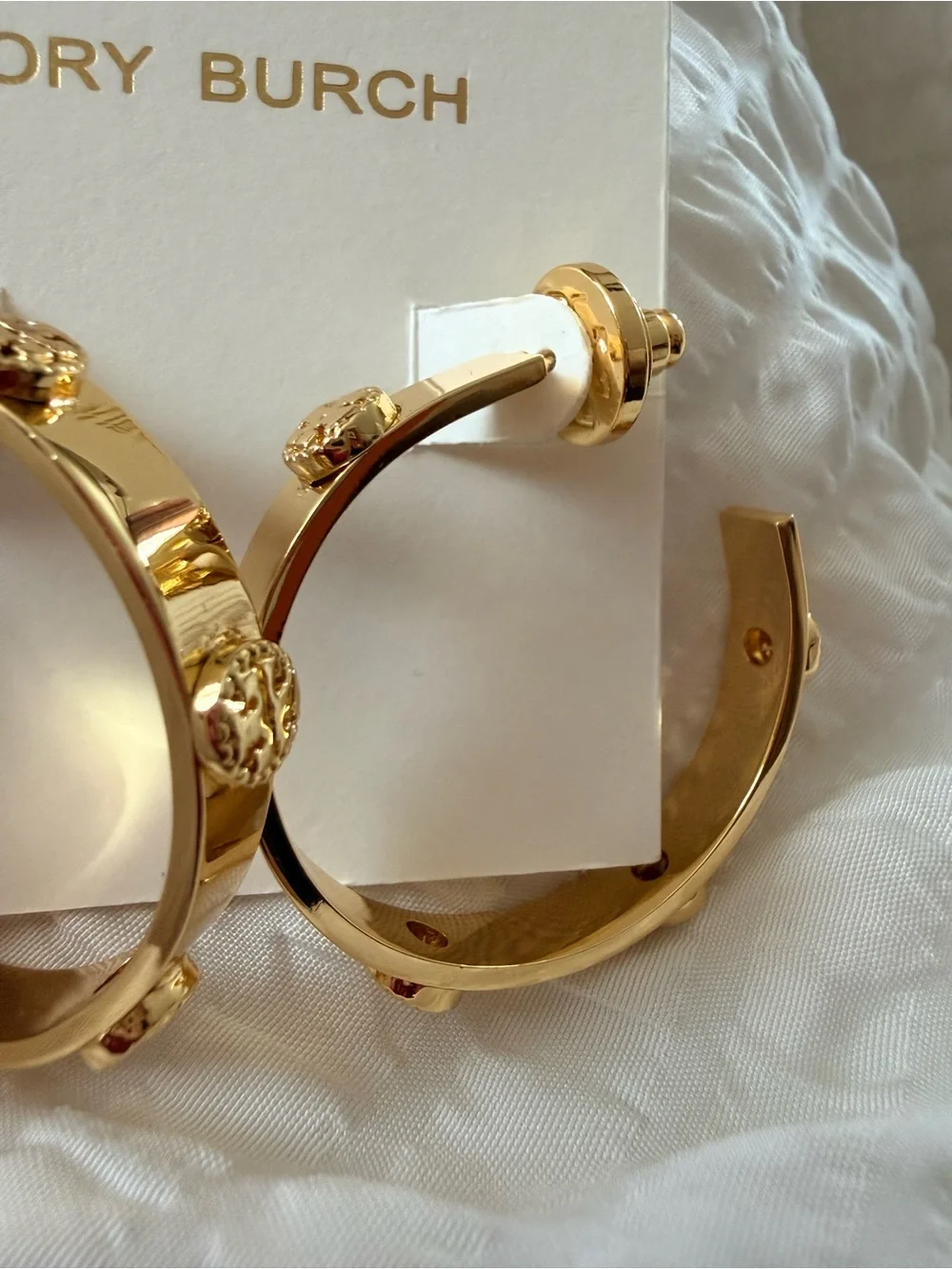 Tory Burch T-Logo Hoop Earrings - gold